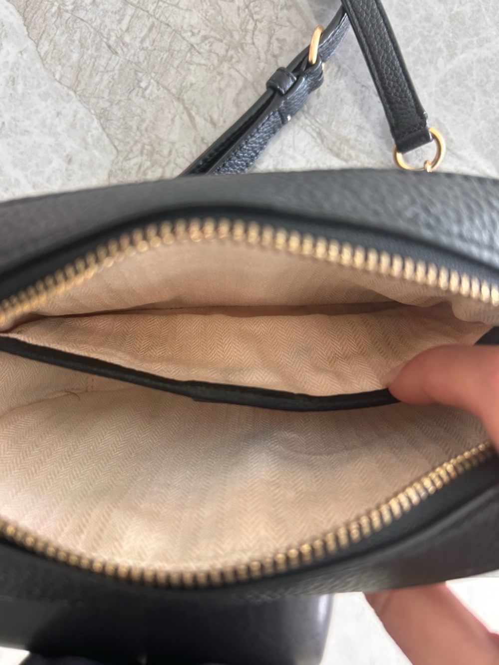 Tory Burch Black Pebbled Leather Crossbody - Picture 10 of 10